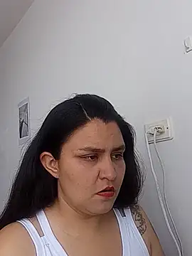 BaddieLuxe  online show from 4, 6, 2026