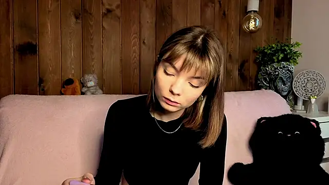 IvoryPesante online show from 2, 6, 2026