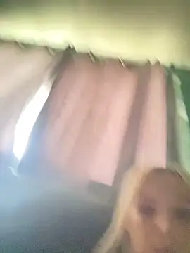 Glowing Manny Riah online show from 2, 6, 2026