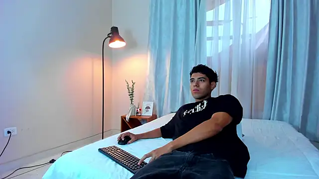 Damian Rodriiguez online show from 3, 6, 2026