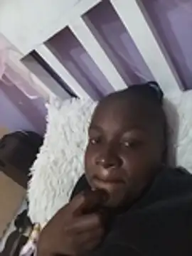 Snapshot of Ebonylouisa chatting on 18, 7, 2026 Ebonylouisa online show from 18, 7, 2026