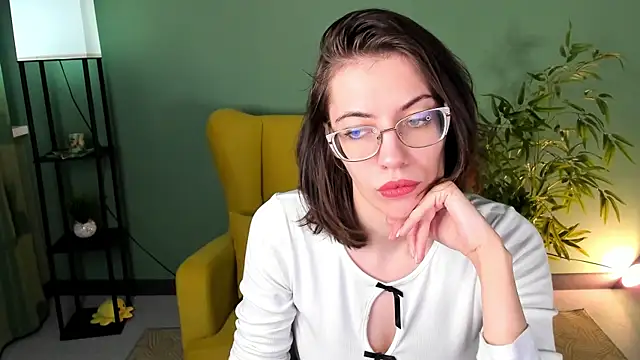 eva sicret online show from 4, 6, 2026