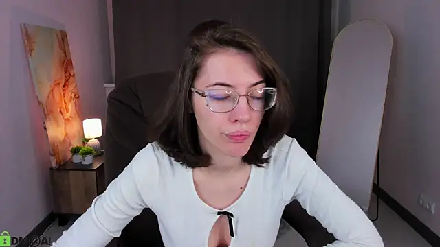 eva sicret online show from 5, 7, 2026