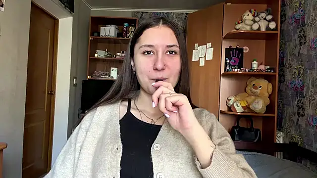 HoneyKittyk online show from 28, 5, 2026
