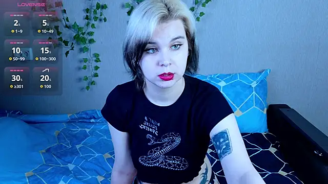 Snapshot of EndThanatos chatting on 16, 7, 2026 EndThanatos online show from 16, 7, 2026