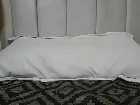 Hotbaddie1 online show from 2, 6, 2026