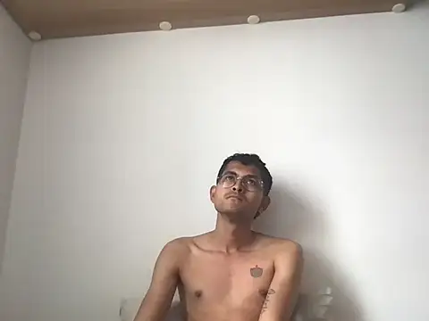 xanderlover online show from 27, 5, 2026