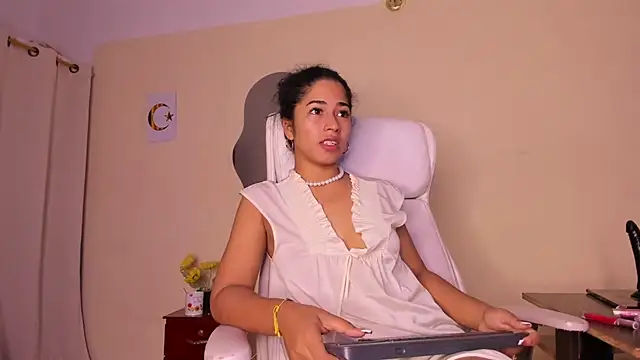 Nadia-Monroe online show from 29, 6, 2026