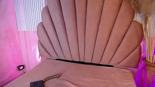 Doll Kitty  online show from 29, 5, 2026