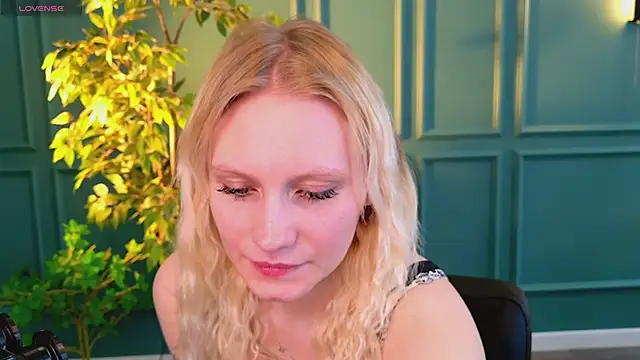 haleybooo online show from 31, 5, 2026