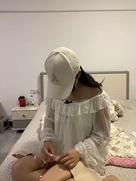 momo-wu online show from 30, 5, 2026