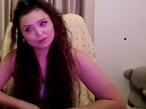 Lola Creolla online show from 28, 5, 2026