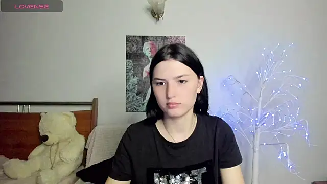 Kira Devi online show from 26, 5, 2026