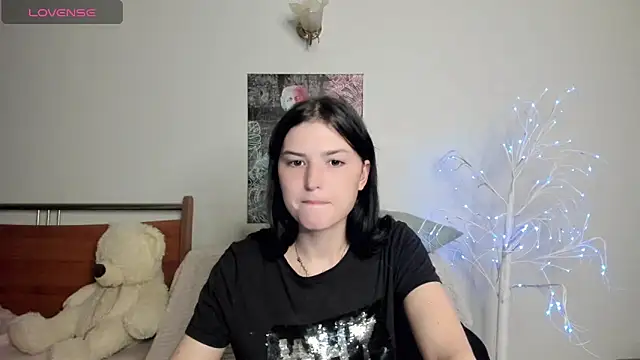 Kira Devi online show from 27, 5, 2026