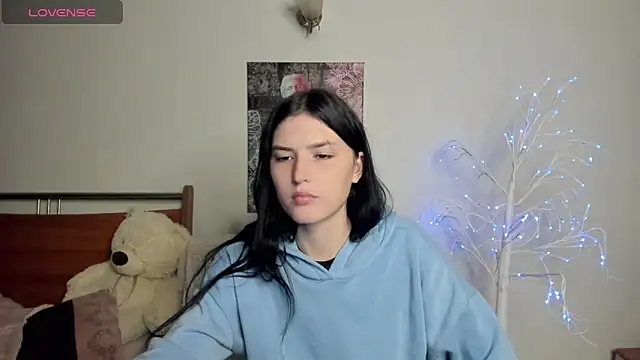 Kira Devi online show from 28, 5, 2026