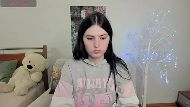 Kira Devi online show from 31, 5, 2026