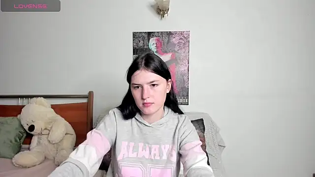 Kira Devi online show from 1, 6, 2026