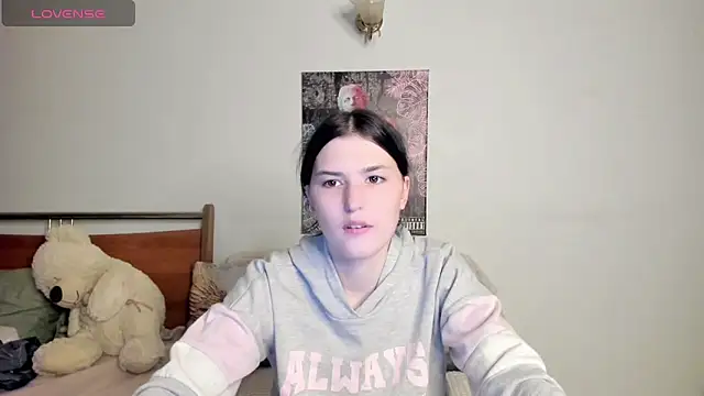 Kira Devi online show from 2, 6, 2026