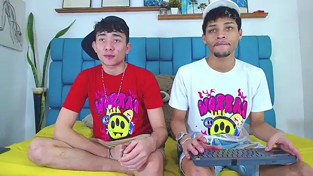 Snapshot of STRANGER_BOYS chatting on 9, 7, 2026 STRANGER BOYS online show from 9, 7, 2026