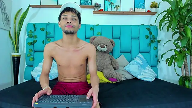 Snapshot of STRANGER_BOYS chatting on 26, 7, 2026 STRANGER BOYS online show from 26, 7, 2026