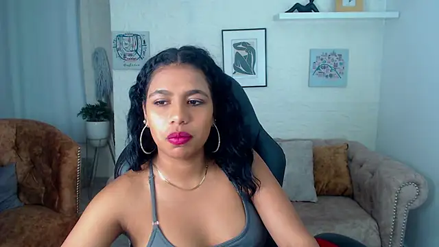 luna sweet tk online show from 2, 6, 2026