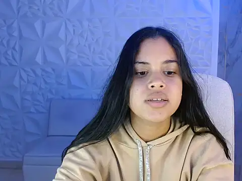 ashley thonsom18 online show from 31, 5, 2026