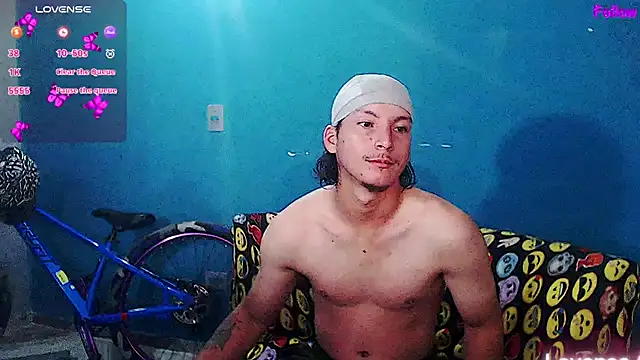 Snapshot of MrKingsaintx chatting on 15, 6, 2026 MrKingsaintx online show from 15, 6, 2026