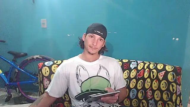 Snapshot of MrKingsaintx chatting on 17, 6, 2026 MrKingsaintx online show from 17, 6, 2026