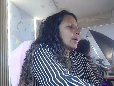 Danna Sg online show from 19, 7, 2026
