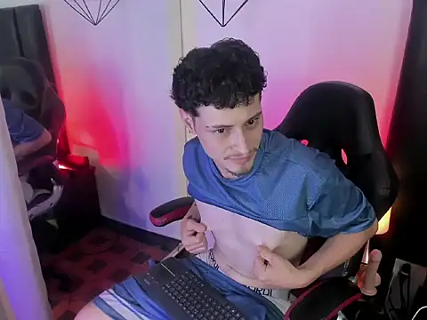 Alexlux1 online show from 2, 6, 2026