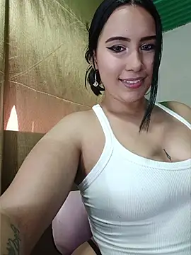 shantall cute online show from 12, 6, 2026