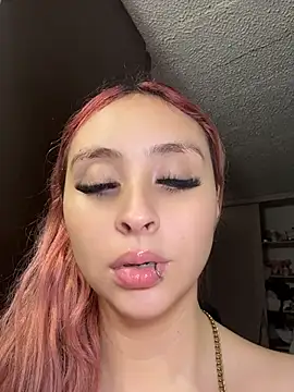 Sophia LuxxX online show from 11, 6, 2026