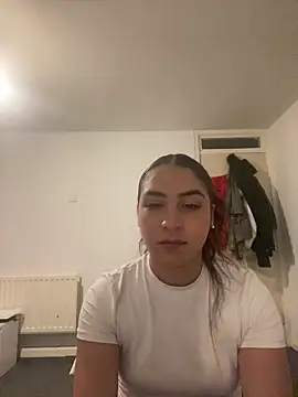 naomiiii55 online show from 10, 6, 2026