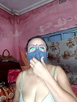 MoonLusty online show from 2, 6, 2026