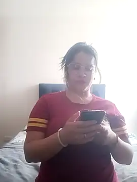 Andreita 2002 online show from 6, 8, 2026