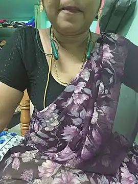 Snapshot of Tamil-kaviya98 chatting on 25, 6, 2026 Tamil-kaviya98 online show from 25, 6, 2026