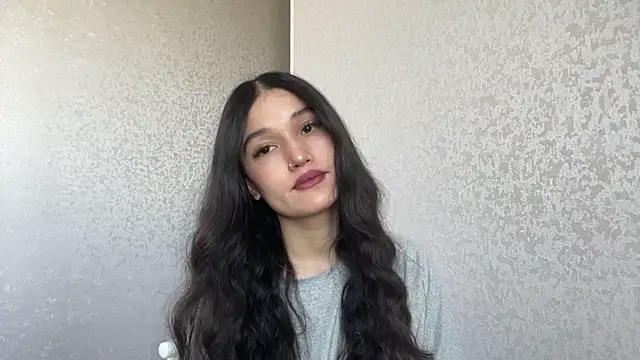 LisetteParajon online show from 6, 7, 2026