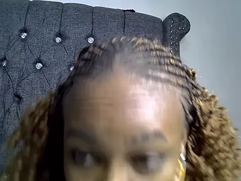 cocolaurah online show from 21, 7, 2026