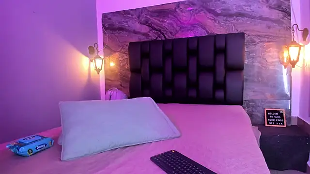Cristal quintero online show from 21, 6, 2026