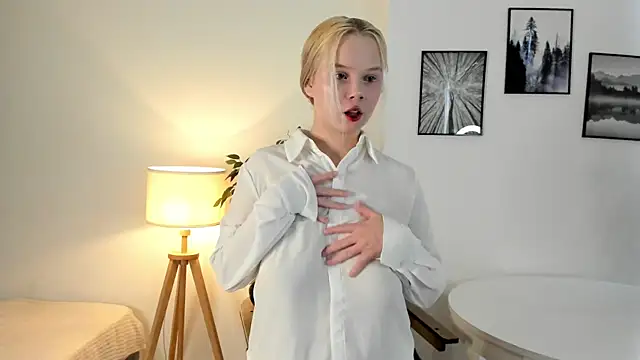Shy nikka 4you online show from 7, 6, 2026