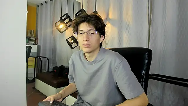 Snapshot of Marcoviolet chatting on 27, 6, 2026 Marcoviolet online show from 27, 6, 2026