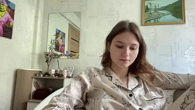 HeIen cute online show from 6, 6, 2026