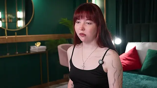 Hyuna Flowers online show from 25, 6, 2026