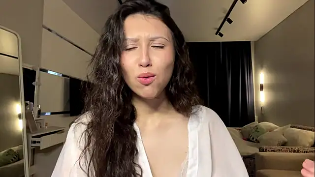 Alicekitty67 online show from 3, 6, 2026