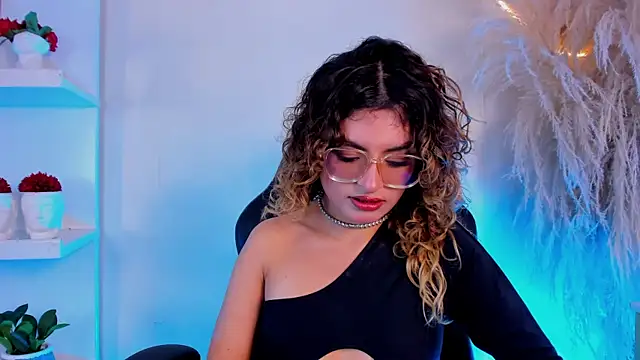 emilymjs  online show from 2, 6, 2026