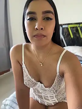 Snapshot of HaileyBieber_ chatting on 21, 6, 2026 HaileyBieber online show from 21, 6, 2026