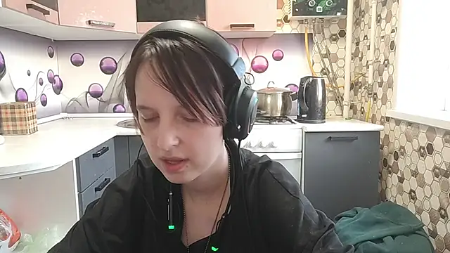 Snapshot of Saranade chatting on 29, 6, 2026 Saranade online show from 29, 6, 2026