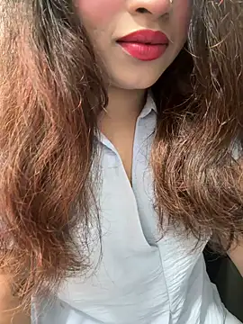 Yours riya11 online show from 6, 7, 2026