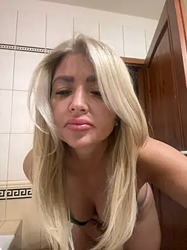 Snapshot of szexicicamica chatting on 5, 6, 2026 szexicicamica online show from 5, 6, 2026