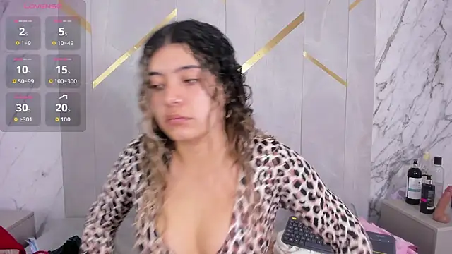 ChloeBelle  online show from 4, 7, 2026